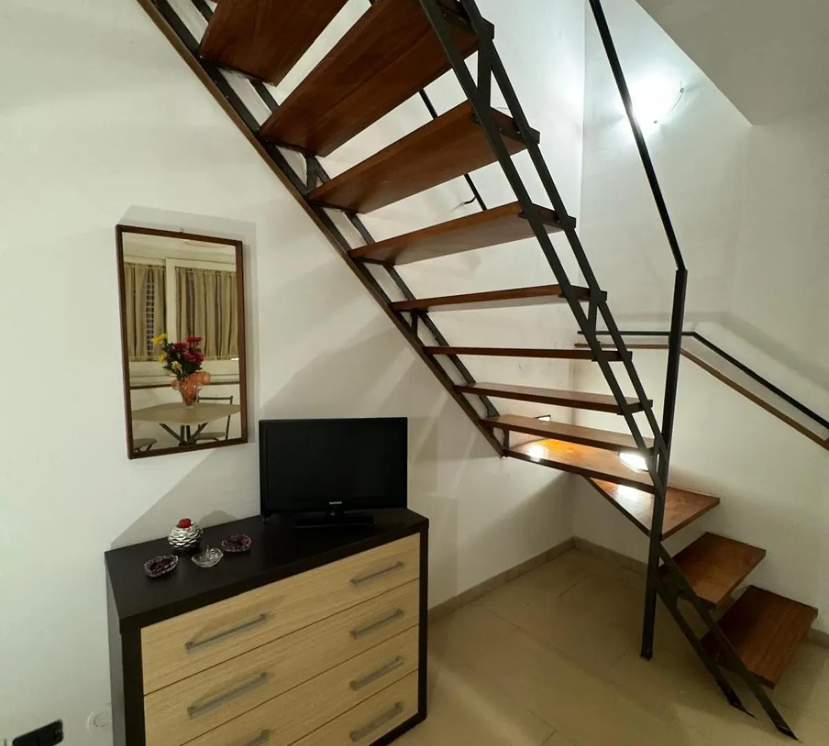 Agghiorna E Scura Rooms Trapani Italy